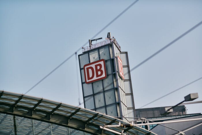 DB196819 DB Logo