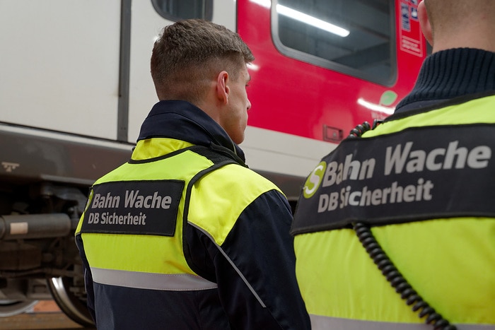 DB247437 S-Bahn Wache / DB Sicherheit in Hamburg