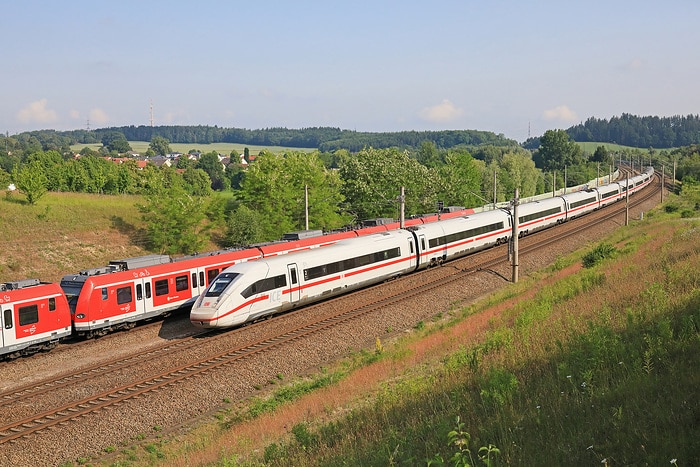 DB250085 Zugbegenung im Dachauer Hinterland