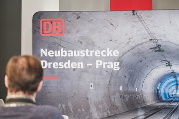Neubaustrecke Dresden–Prag: DB Infocenter Heidenau