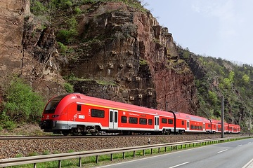 „Franken-Thüringen-Express“ (Nürnberg –) Bamberg – Saalfeld vor Saalfeld (Saale
